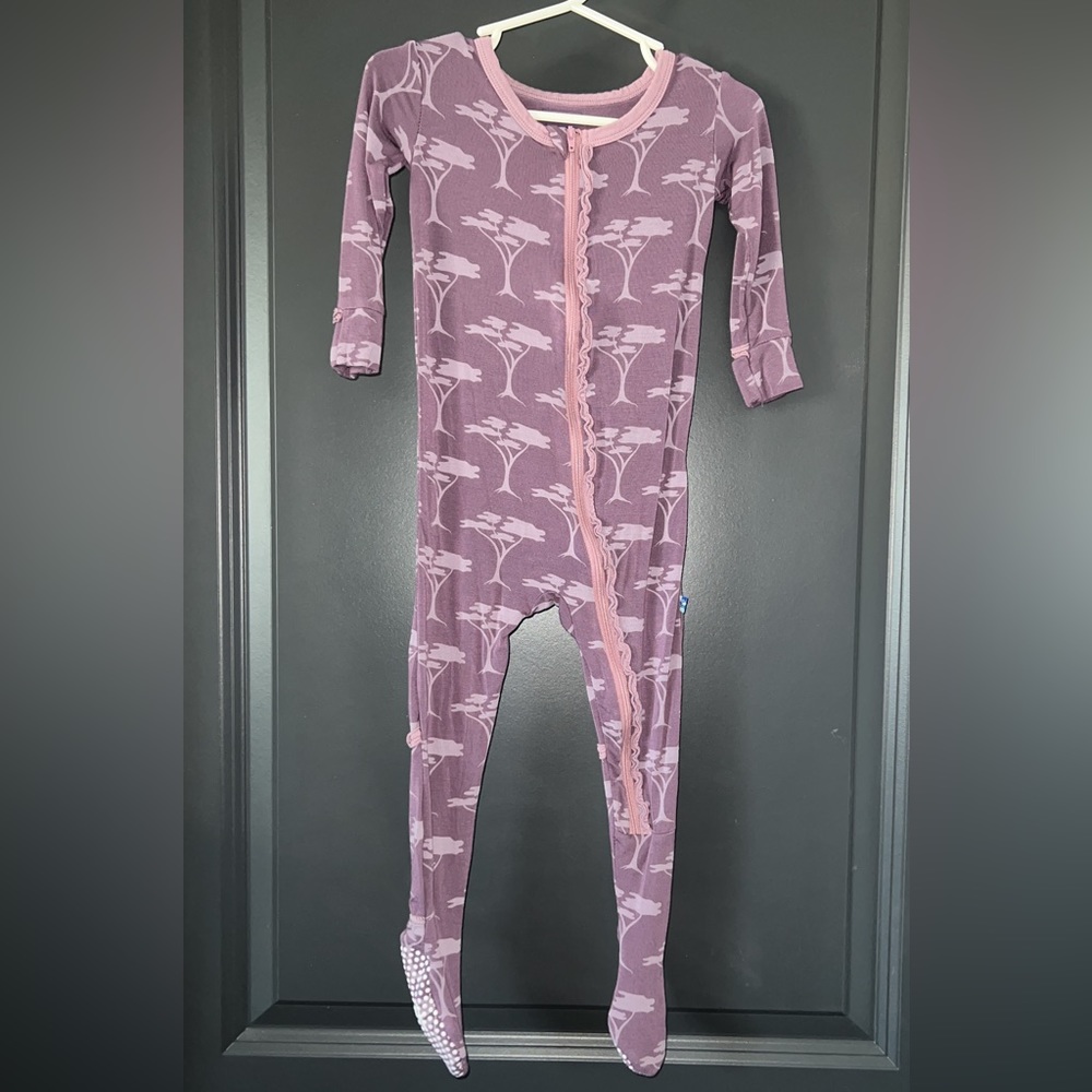 Kickee Pants footed pajamas NWOT